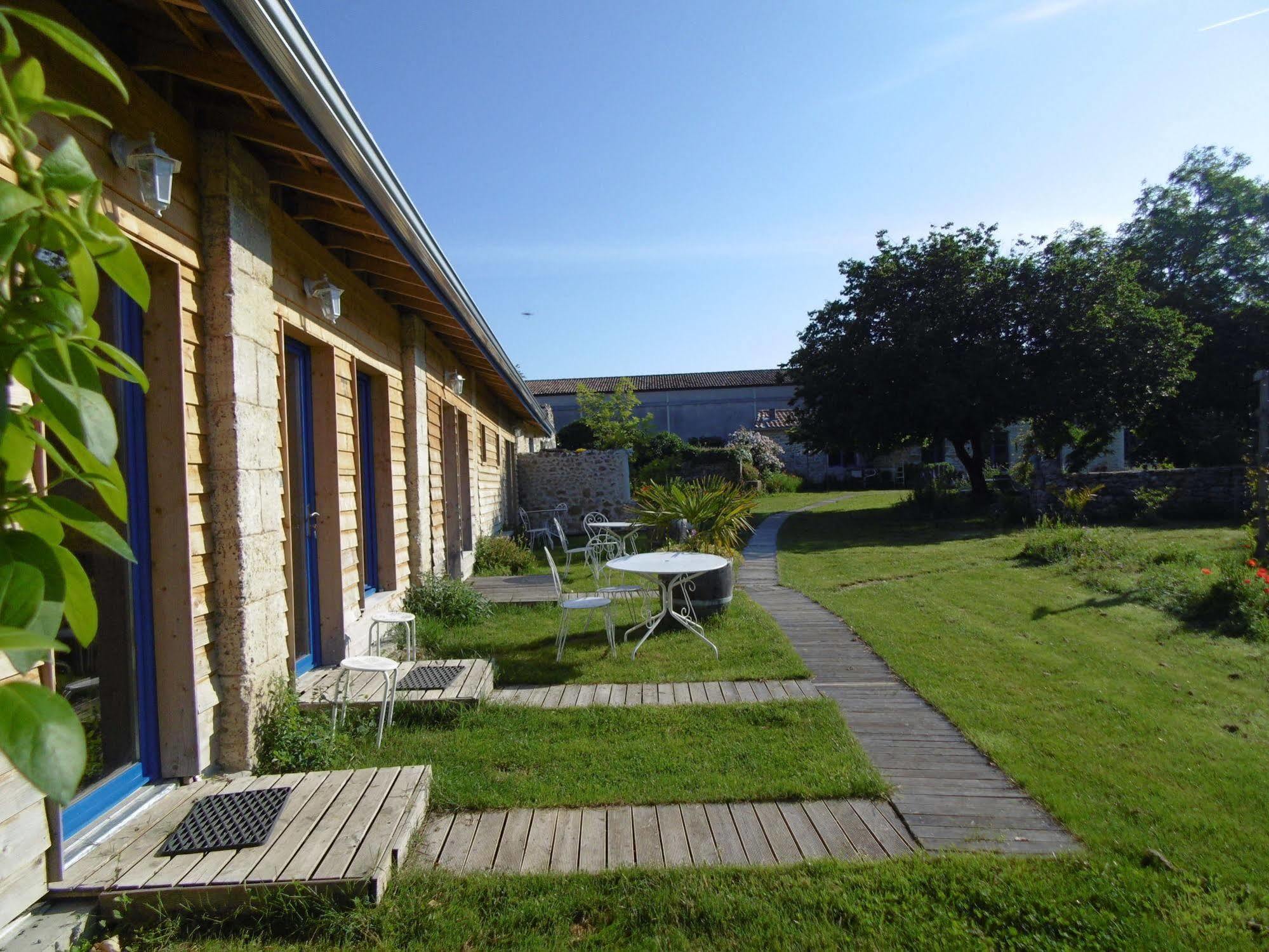 Bed and Breakfast La Cadournaise Saint-Seurin-de-Cadourne Esterno foto